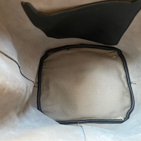 Kristopher Kon Black Leather Drawstring Bucket Bag - Picture 9 of 10